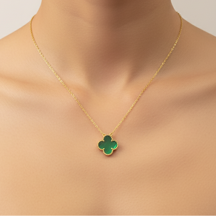 Collier trèfle en malachite unique et or