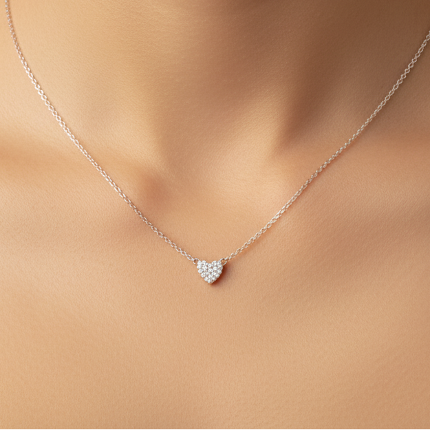 Collier de diamants en forme de cœur