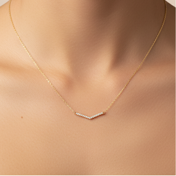 Collier en diamant en forme de V