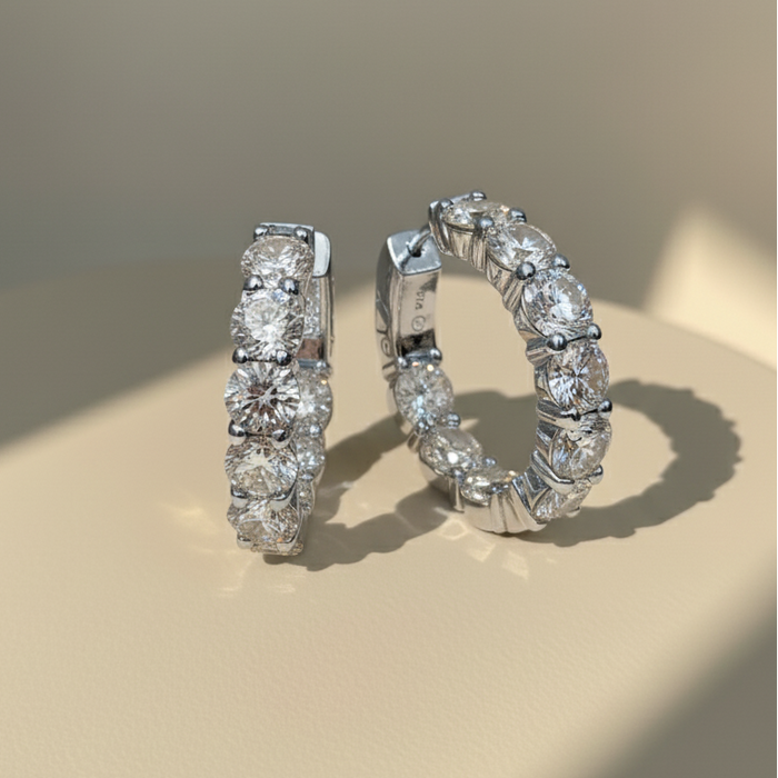 Boucles d'oreilles créoles en pierres précieuses