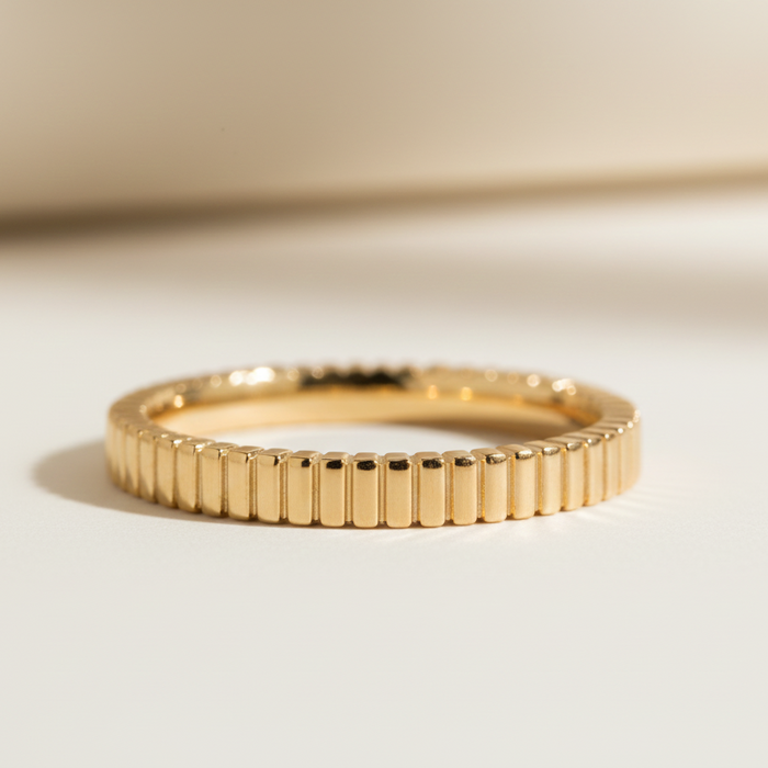 Bague en or 14 carats | Lignes graphiques en relief