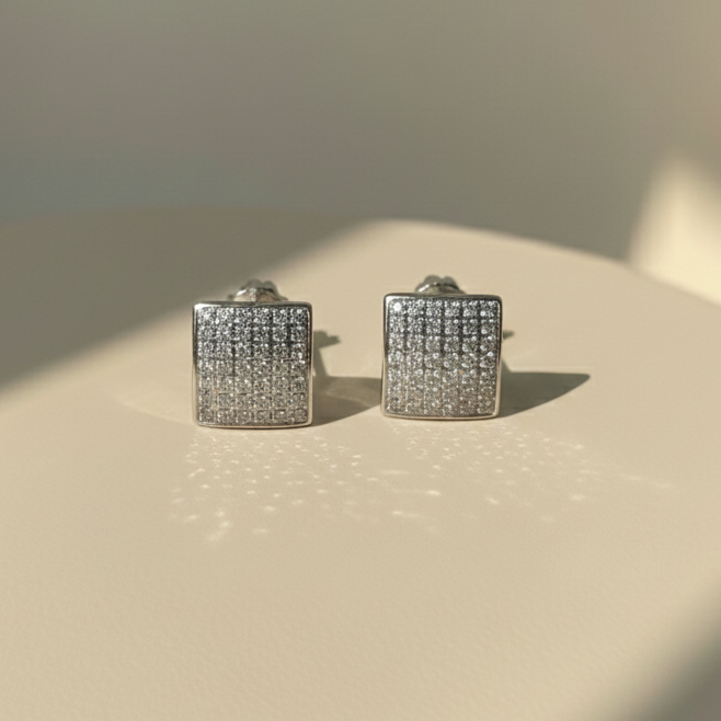 Boucles d'oreilles carrées en argent 925 avec diamants de laboratoire pavés
