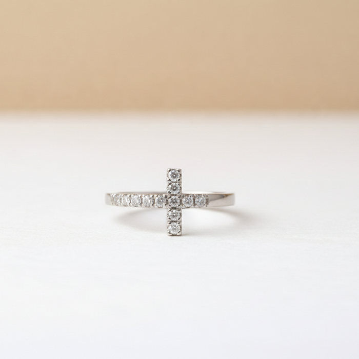 Bague en diamant croix