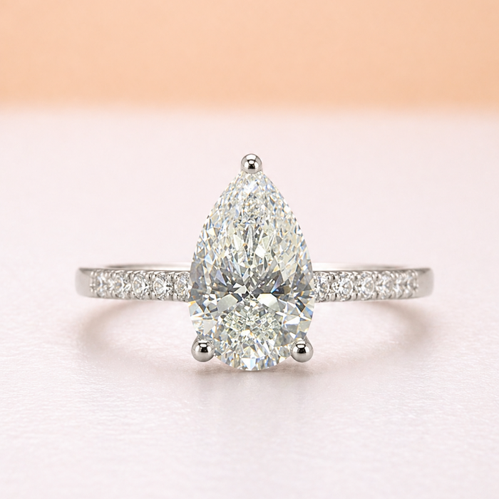 Bague diamant poire de laboratoire