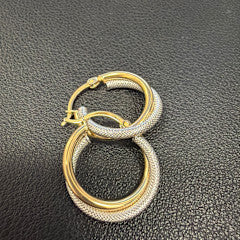 18k 2 tone dia cut twist hoop ear